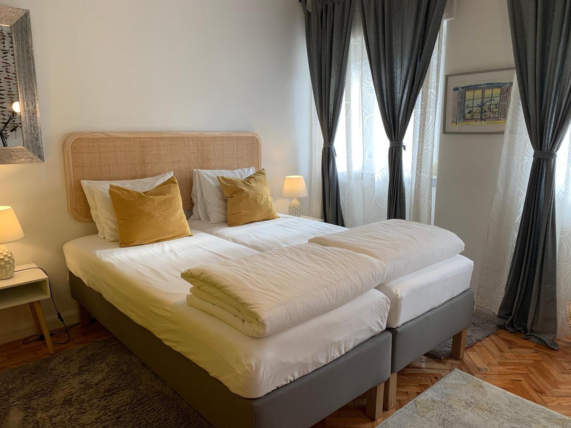 Beautiful Private Room Next To Lisbon - New Paco de Arcos Bagian luar foto